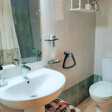 Apartamento Soleado, 1 Dormitorio Con Balcon, Piscina Y Garage Appartement