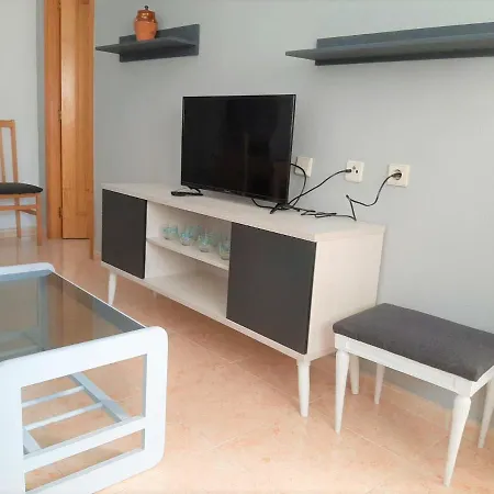 Apartamento Soleado, 1 Dormitorio Con Balcon, Piscina Y Garage *