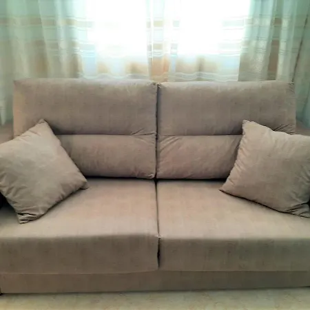 Apartamento Soleado, 1 Dormitorio Con Balcon, Piscina Y Garage Torrevieja