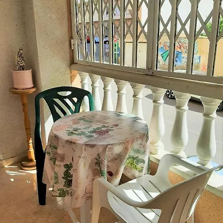 Apartamento Soleado, 1 Dormitorio Con Balcon, Piscina Y Garage
