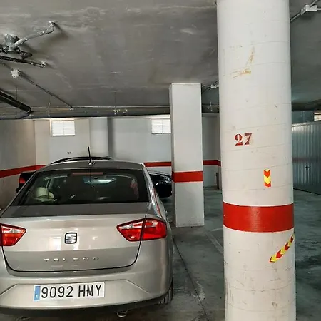 Apartamento Soleado, 1 Dormitorio Con Balcon, Piscina Y Garage